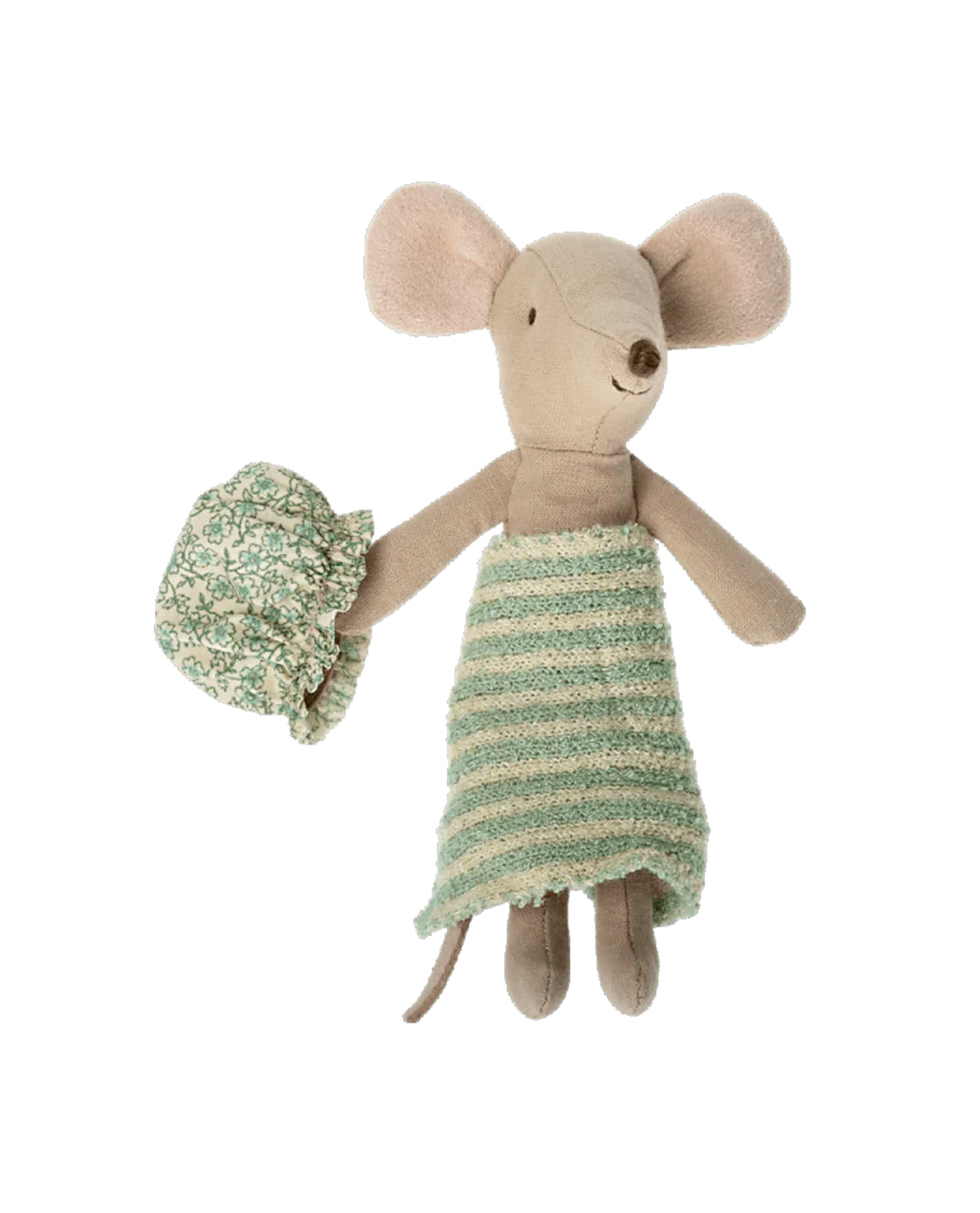 gets-squeaky-clean_comp